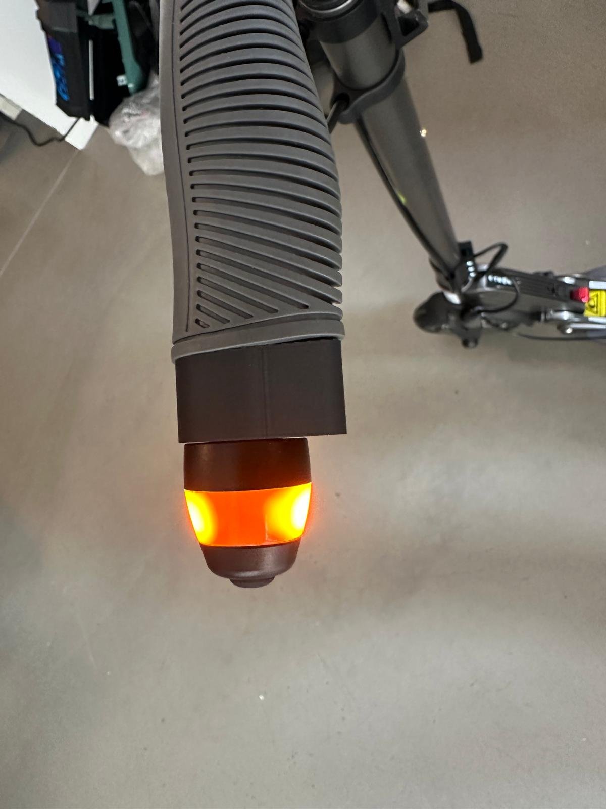E-Twow GT Sport /SE/SL Blinker nachrüstung set (inkl. Einbau) E-Twow GT Sport /SE/SL Blinker nachrüstung set (inkl. Einbau) – Bild 1